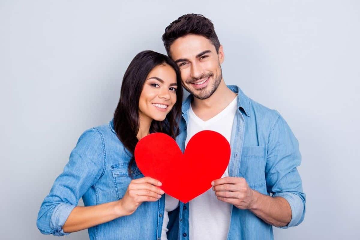 love dating couple romance heart