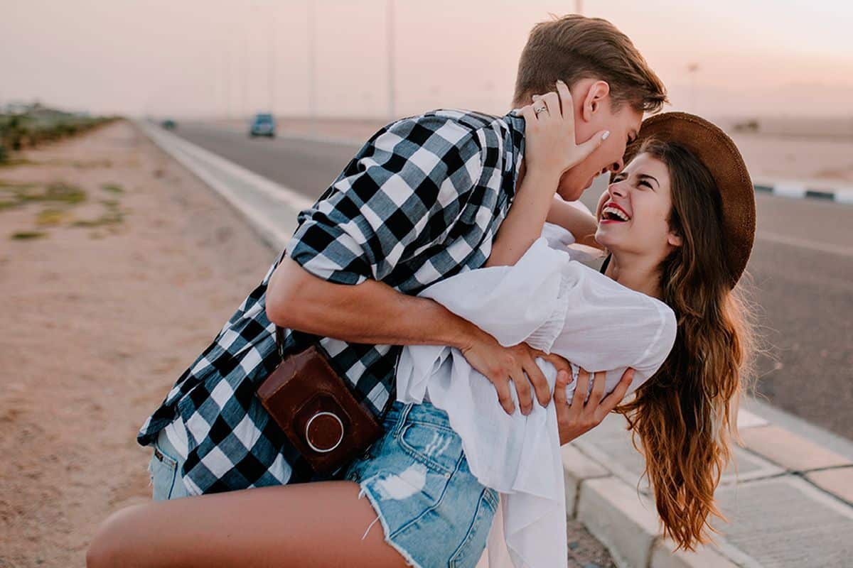 love dating couple romance tips